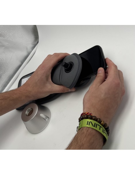 Pack Pochette téléphone anti-ondes + base magnétique