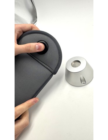 Base magnétique sécurisée pour pochette téléphone